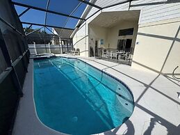 Fl Special!! Daisy's Den 5 Bedroom Villa by RedAwning