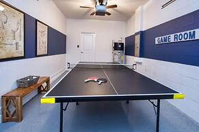 Storey Lake- 6 Bedroom Pool - 1664ST Home by RedAwning