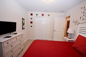 Storey Lake- 6 Bedroom Pool - 1664ST Home by RedAwning