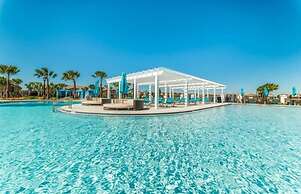 Windsor-5 Bed W/splashpool-3811ww 5 Bedroom Townhouse by RedAwning