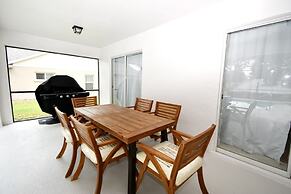 Greater Groves - 5 Bedrooms House w/pool-5202GG Home by RedAwning