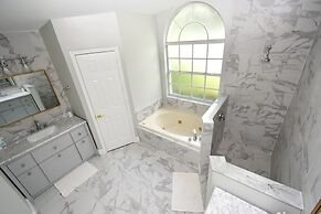 Greater Groves - 5 Bedrooms House w/pool-5202GG Home by RedAwning