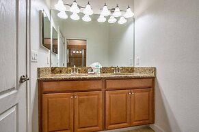 Storey Lake- 5 Bedroom Townhome w/ Pool- 1600ST Townhouse by RedAwning