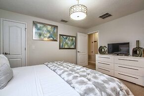 Storey Lake- 5 Bedroom Townhome w/ Pool- 1600ST Townhouse by RedAwning