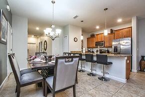 Storey Lake- 5 Bedroom Townhome w/ Pool- 1600ST Townhouse by RedAwning