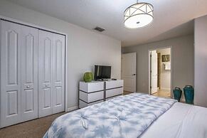 Storey Lake- 5 Bedroom Townhome w/ Pool- 1600ST Townhouse by RedAwning