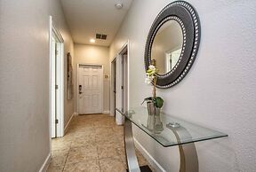 Storey Lake- 5 Bedroom Townhome w/ Pool- 1600ST Townhouse by RedAwning