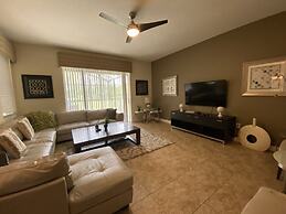 Paradise Palms- 6 Bedroom Pool -3150PP Home by RedAwning