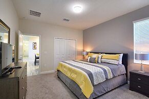 Solterra - 5 Bedrooms House w/pool-7035SR Home by RedAwning