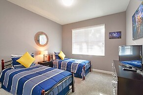 Solterra - 5 Bedrooms House w/pool-7035SR Home by RedAwning