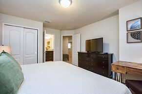 Windsor at Westside-7 Bedrooms House w/pool-3712WW Home by RedAwning