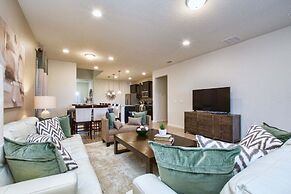 Windsor at Westside-7 Bedrooms House w/pool-3712WW Home by RedAwning