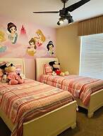 House W/pool And Jacuzzi In Paradise Palms-3151pp 6 Bedroom Home by Re