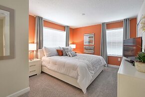 Storey Lake-5 Bedroom W/Splashpool-1617S Townhouse by RedAwning