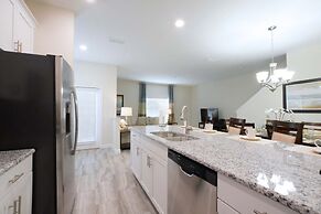 Storey Lake-5 Bedroom W/Splashpool-1617S Townhouse by RedAwning