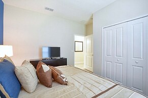 Storey Lake-5 Bedroom W/Splashpool-1617S Townhouse by RedAwning