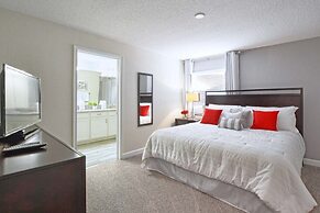 Storey Lake-5 Bedroom W/Splashpool-1617S Townhouse by RedAwning