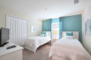 Storey Lake-5 Bedroom W/Splashpool-1617S Townhouse by RedAwning