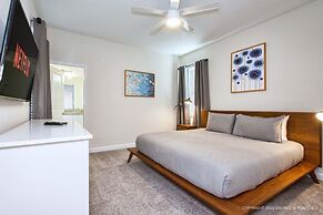 Storey Lake- 5 Bedroom Pool - 1666ST Home by RedAwning