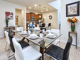 Windsor at Westside-6 Bedrooms House w/pool-3721WW Home by RedAwning