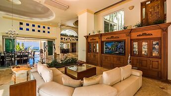 Luxury Beach Frontage Villa For Rent