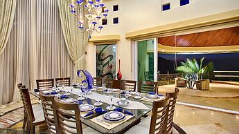 Luxury Beach Frontage Villa For Rent