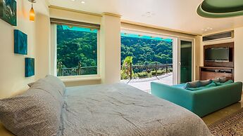 Luxury Beach Frontage Villa For Rent