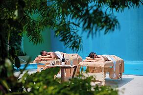 Luxury Beach Frontage Villa For Rent