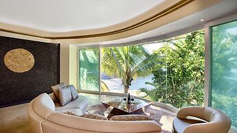 Luxury Beach Frontage Villa For Rent
