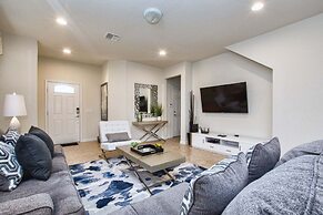 Windsor at Westside-5 Bedrooms House w/pool-3715WW Home by RedAwning