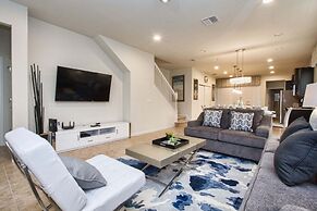 Windsor at Westside-5 Bedrooms House w/pool-3715WW Home by RedAwning