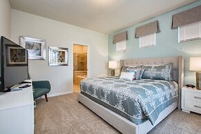 Windsor at Westside-5 Bedrooms House w/pool-3715WW Home by RedAwning