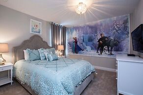 Solterra - 6 Bedrooms House w/pool-7040SR Home by RedAwning