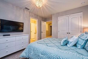 Solterra - 6 Bedrooms House w/pool-7040SR Home by RedAwning