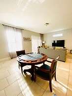 Solterra - 6 Bedrooms House w/pool-7040SR Home by RedAwning