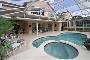 Games Room, Pool, Spa Large Pool Area! 5 Bedroom Home by RedAwning