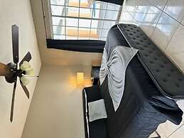 Sunset 4 Bedroom Villa by RedAwning