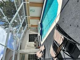 Sunset 4 Bedroom Villa by RedAwning