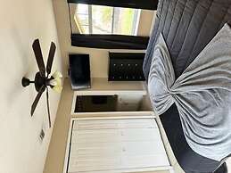 Sunset 4 Bedroom Villa by RedAwning