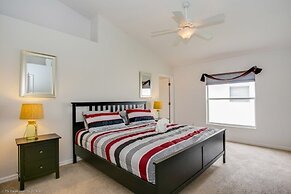 Beautiful Private South Facing Pool 4 Bedroom Villa by RedAwning