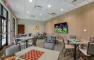 Beautiful Brand New 5 Bed With Pool And Spa (2481 5 Bedroom Villa by R