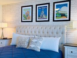 Beautiful Brand New 5 Bed With Pool And Spa (2481 5 Bedroom Villa by R