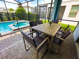 Beautiful Brand New 5 Bed With Pool And Spa (2481 5 Bedroom Villa by R