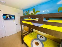 Beautiful Brand New 5 Bed With Pool And Spa (2481 5 Bedroom Villa by R