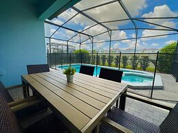 Beautiful Brand New 5 Bed With Pool And Spa (2481 5 Bedroom Villa by R