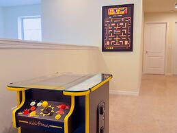 Beautiful Brand New 5 Bed With Pool And Spa (2481 5 Bedroom Villa by R