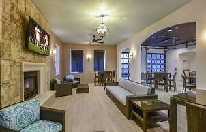 Beautiful Brand New 5 Bed With Pool And Spa (2481 5 Bedroom Villa by R