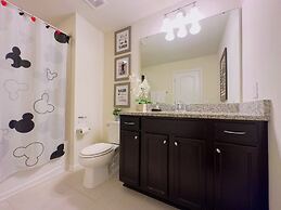 Beautiful Brand New 5 Bed With Pool And Spa (2481 5 Bedroom Villa by R