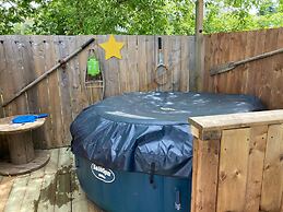 Cottage Jasmine on the Shediac Bay With hot tub