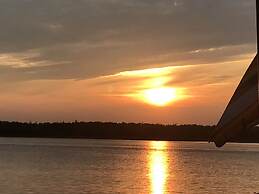 Cottage Jasmine on the Shediac Bay With hot tub